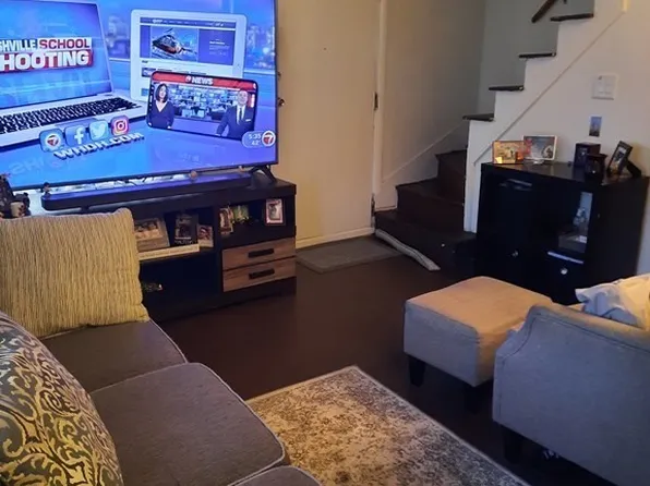 986 Washington St APT 1, Weymouth, MA 02189