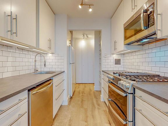 3rd image of 112-01 Queens Blvd #16D