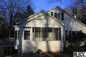 3rd image of 317 Eastover Cir