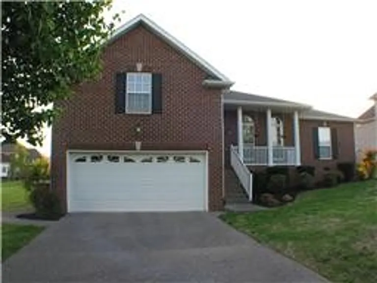 3222 Briarhill Ct — Photo 1