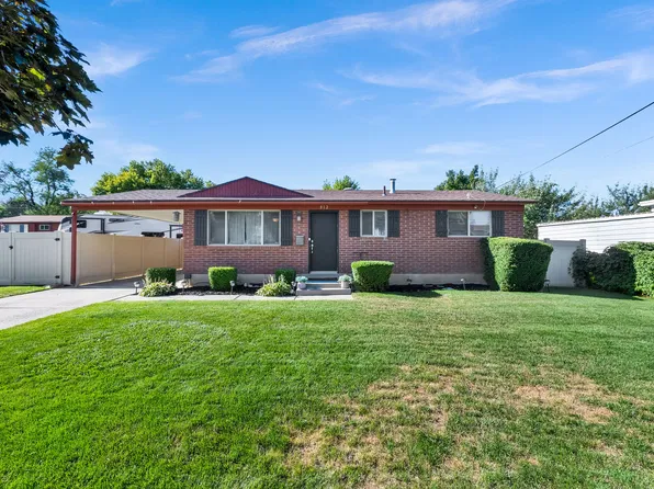 812 E Johnsonway Dr, Sandy, UT 84094