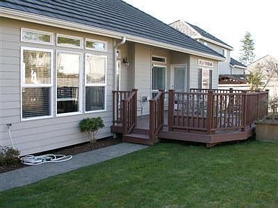 Spacious flat back yard plenty of privacy