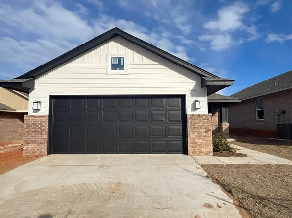 9245 SW 45th Ter, Oklahoma City, OK 73179