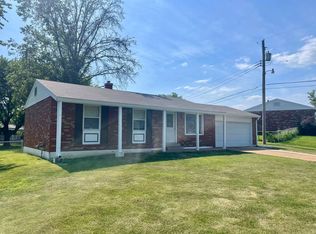 5307 Crestside Ln, Saint Louis, MO 63128