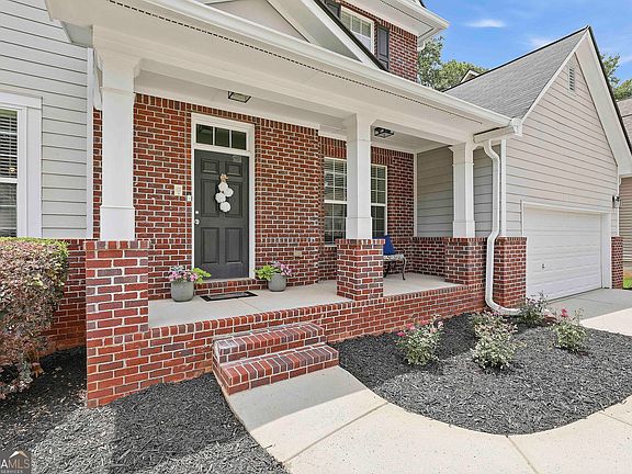 5th image of 62 Greenview Dr