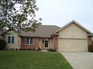 3719 SW Lincolnshire Rd, Topeka, KS 66610