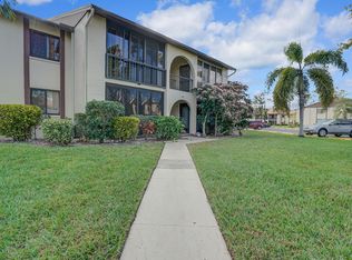 316 Knotty Pine Cir APT A-1, Greenacres, FL 33463