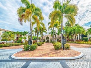 718 Executive Center Dr APT 34, West Palm Beach, FL 33401