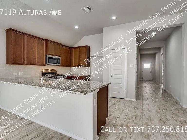 17119 Alturas Ave — Photo 4