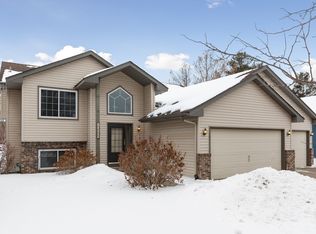 10909 Brittany Dr, Champlin, MN 55316
