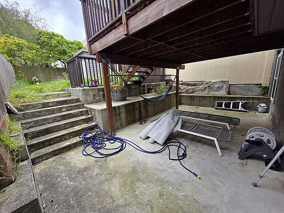 5th image of 125 Lakeview Ave #C