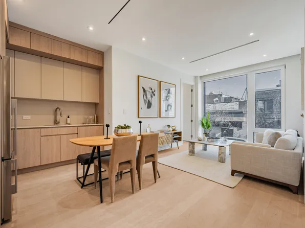 343 Menahan Street 2A image 2 of 8