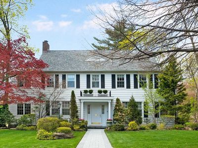 7 Magnolia Dr, Great Neck, NY, 11021