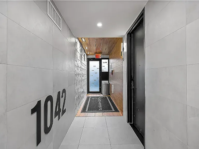 1042 President St #7G — Photo 8