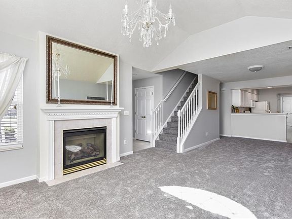 4th image of 2104 Timberline Dr