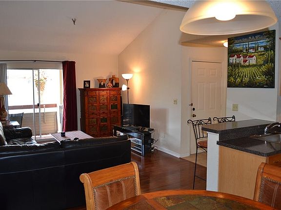 2nd image of 10265 Gandy Blvd N APT 904