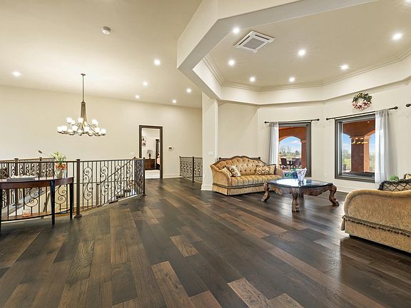 5th image of 406 Halcomb Ln