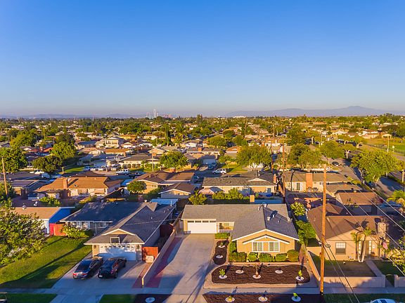 5th image of 8347 San Clemente Way