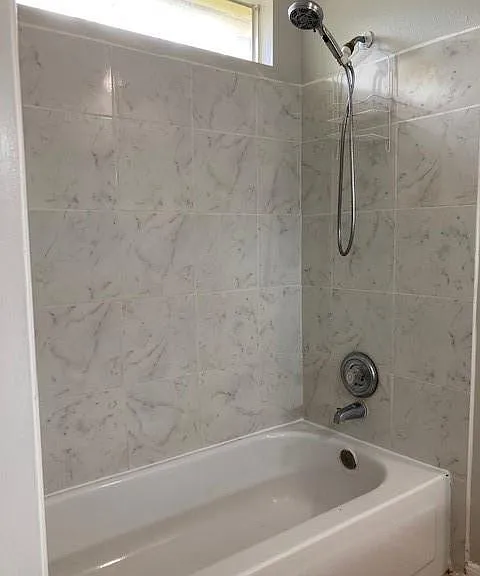 20507 Big Wells Dr — Photo 30