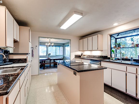 5th image of 29433 Hodsdonsdale Ln