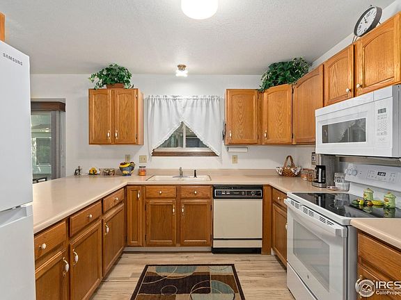 5th image of 1100 Taft Ave #45