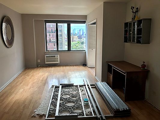 4th image of 372 Cpw #16U
