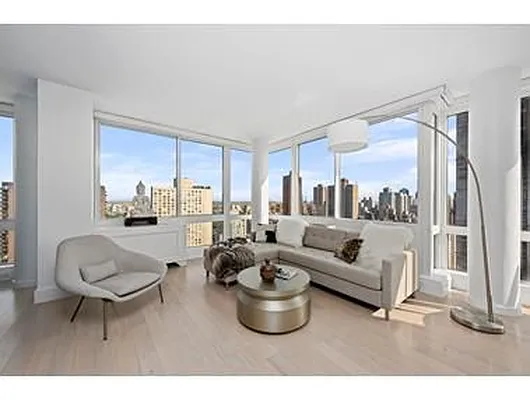 Rented by Douglas Elliman | media 17