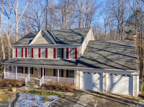 9879 Hemlock Hills Ct, Manassas, VA 20111