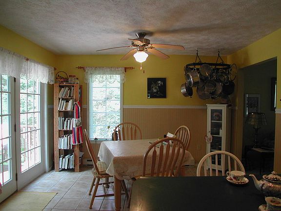 4th image of 3486 Bermuda Ave