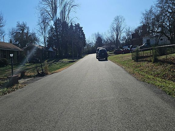 4th image of 108 Chestnut Dr