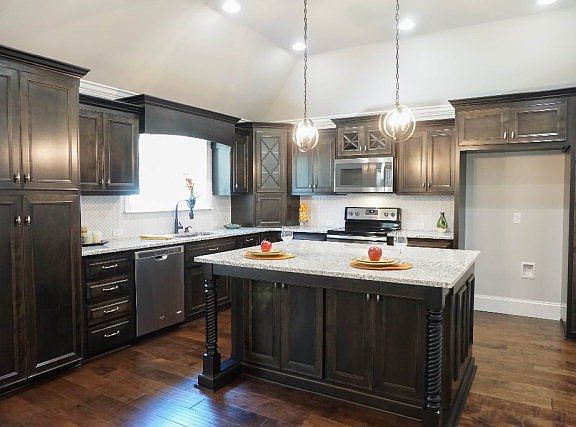 5th image of 3409 Norton Pl