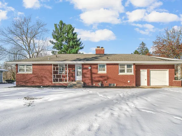 910 High St, Hobart, IN 46342