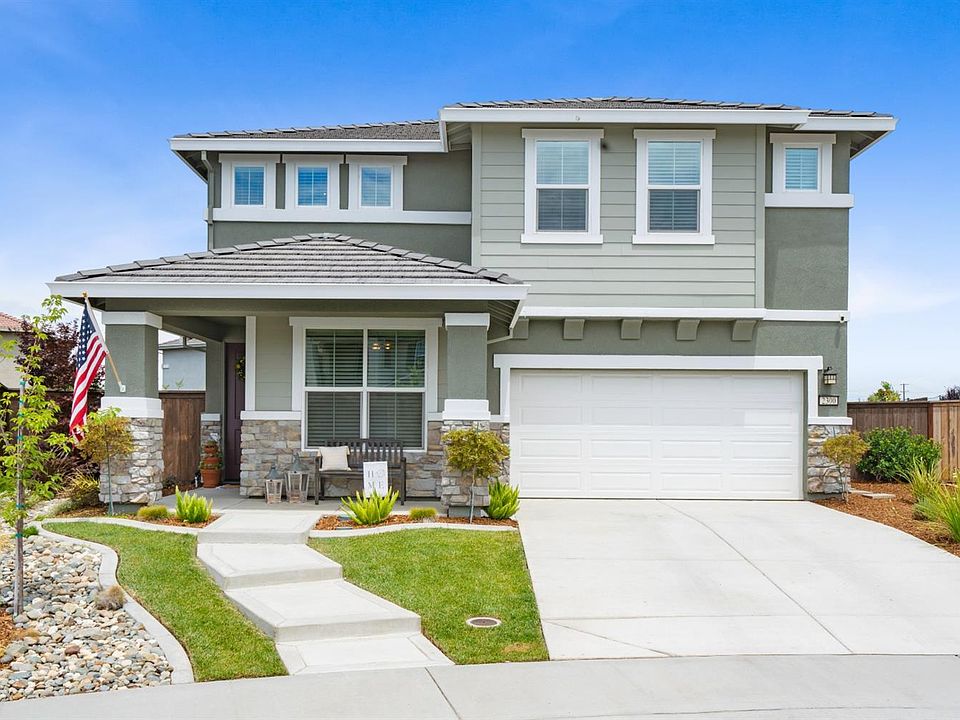 1st image of 2300 Castle Pines Way
