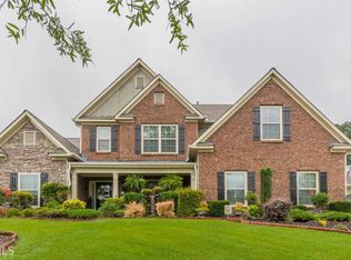 1449 Henderson Ridge Ln, Loganville, GA 30052