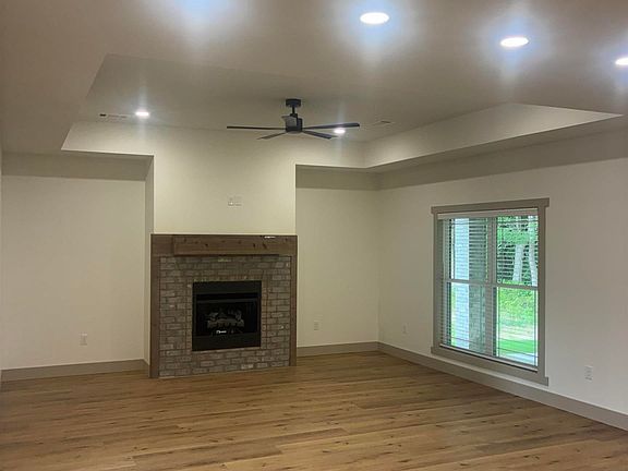 5th image of 1108 Summit Ridge Dr