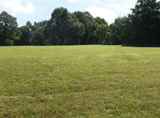 4 N Meadow Lark Ln, Harrison, AR 72601