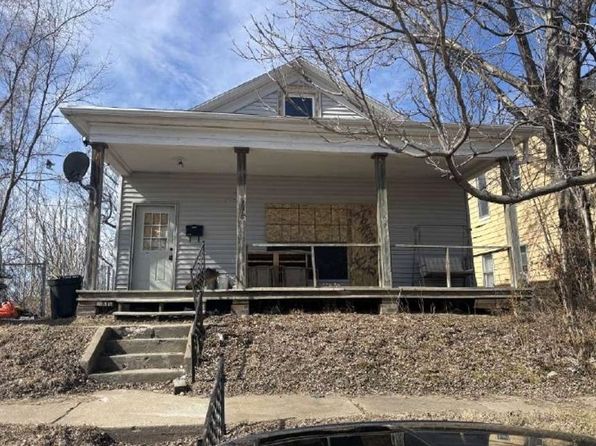1018 N 5th St, Saint Joseph, MO 64501