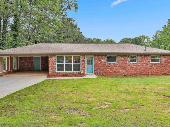 191 Pine St, Fairburn, GA 30213