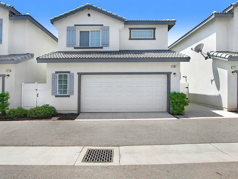 504 Villa Way — Photo 13
