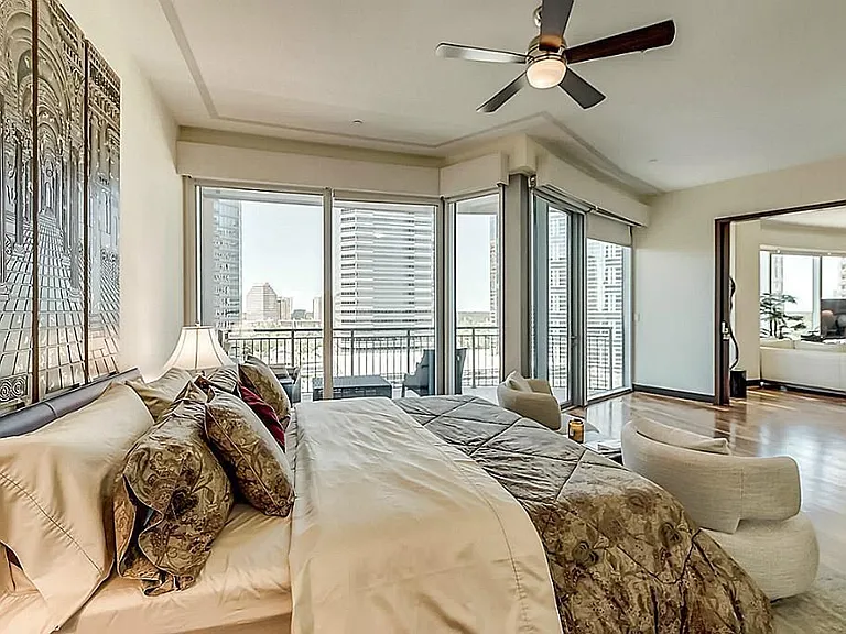 1600 Post Oak Blvd #1202 — Photo 9