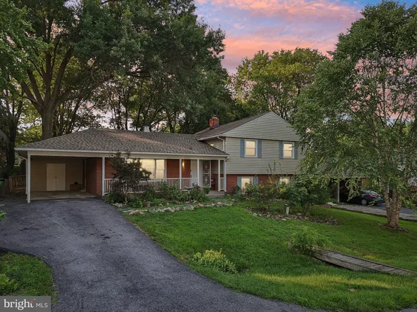 3725 Stoney Castle St, Olney, MD 20832