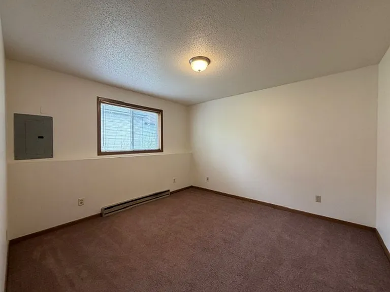 411 Germania St — Photo 11