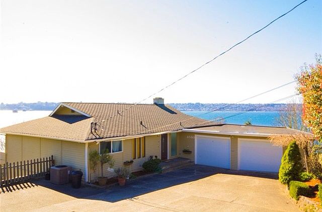 1st image of 4510 Foster Pl NE