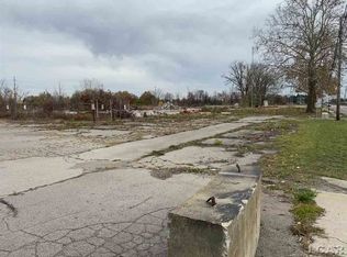 1365 E Beecher St, Adrian, MI 49221