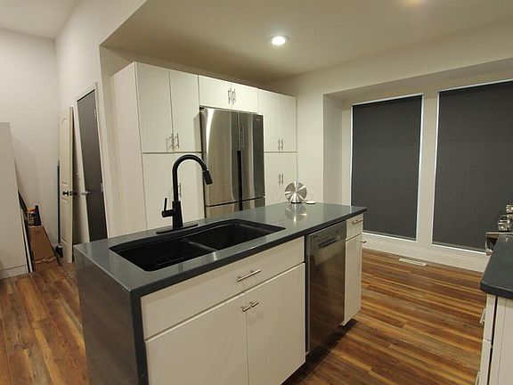 5th image of 2966 Highland Park Dr