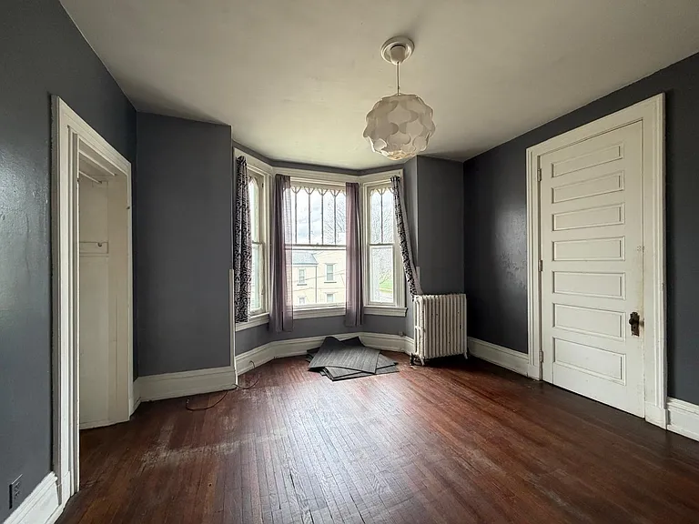 726 N Downing St — Photo 9