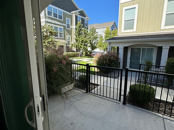 3rd image of 3848 W Mossmorran Ln
