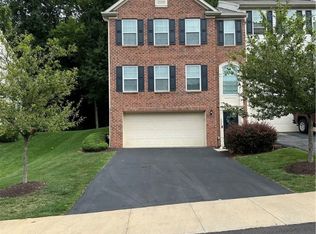 255 Corey Dr, Gibsonia, PA