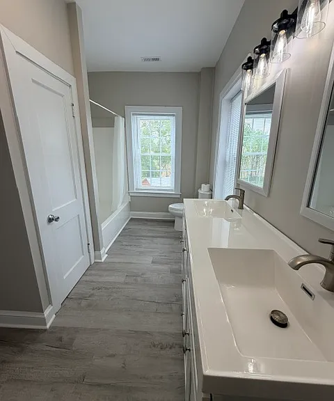 1361 Old Manchester Rd — Photo 30
