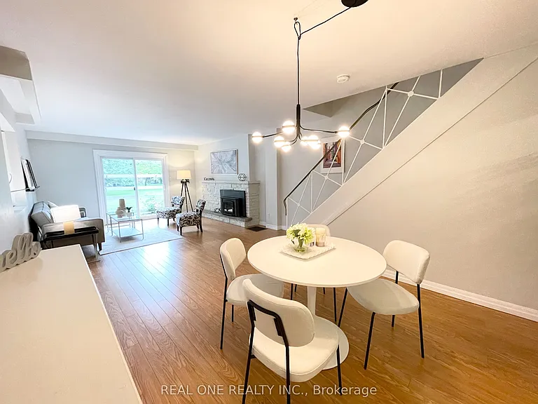 290 Westcourt Pl — Photo 4